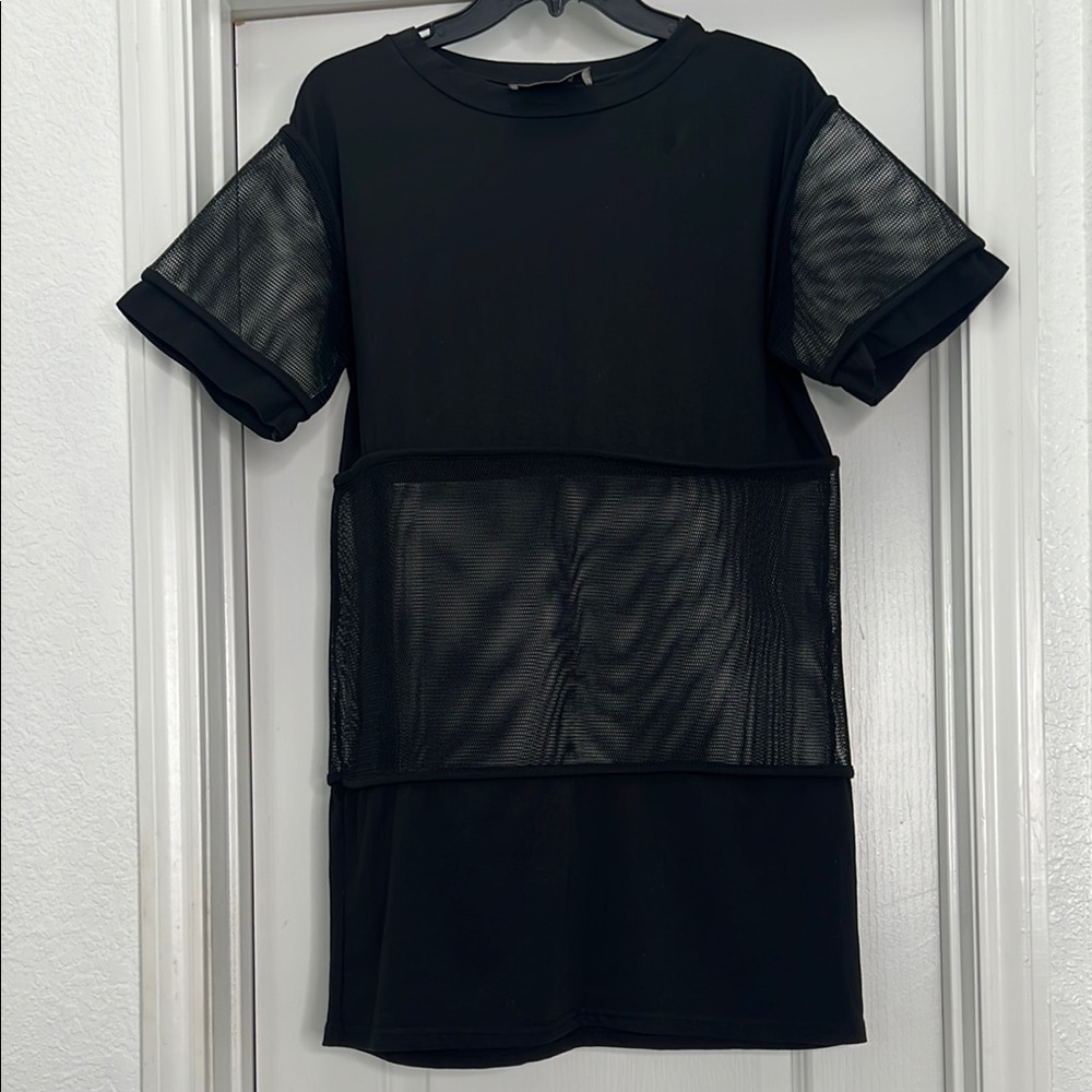 ViVI Stylish Black Tee